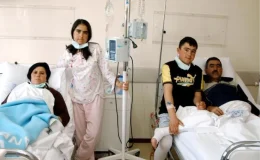 Böbrek Nakliyle İkinci Kez Hayata Tutundu