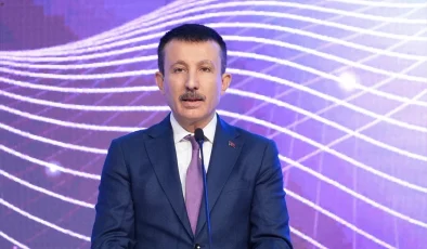 Sanayi ve Teknoloji Bakanı: Kadın bilim insanlarıyla yürüyoruz