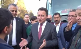 Ali Babacan, Ekonomik Sıkıntıları Dile Getiren Öğrenciyle Diyalog Kurdu
