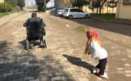 Engelli çiftin aşkı akülü tekerlekli sandalyeye takıldı