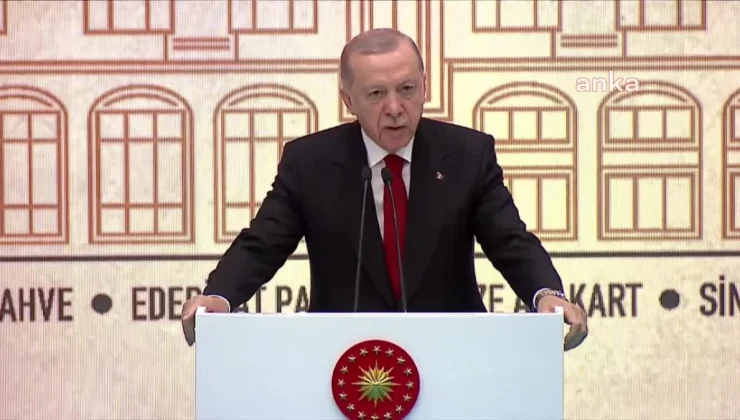 Erdoğan: Gençleri sanal dünyalardan mahrum bırakmayacağız
