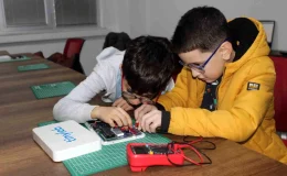 Türkiye’nin Tek Sabit Arenalı Espor Merkezi Açıldı