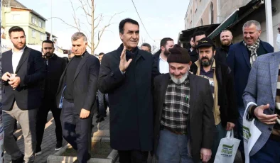 Osmangazi Belediye Başkanı Mustafa Dündar, yeni seçim ofisini kentsel dönüşümle yeniledi