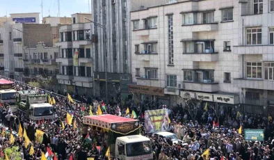 İran’da Dünya Kudüs Günü yürüyüşlerine on binlerce kişi katıldı