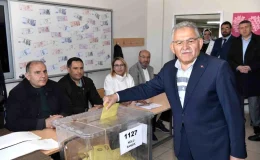 Kayseri Büyükşehir Belediye Başkanı Dr. Memduh Büyükkılıç, Kayserililere Sandığa Gitmeleri Çağrısında Bulundu