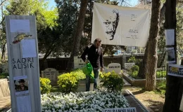 Sadri Alışık’ın doğumunun 99. yılında kabri başında anma töreni düzenlendi