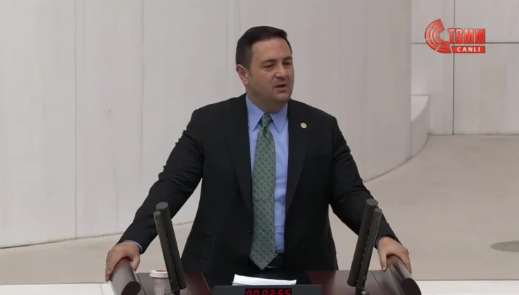 CHP ve MHP’liler arasında Manisa Büyükşehir Belediyesi tartışması