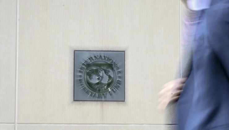 IMF Raises Global Economic Growth Forecast for 2024