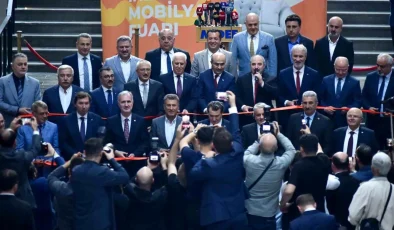 İnegöl’de mobilya şöleni başladı