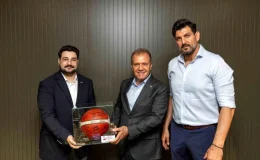 Mersin Büyükşehir Belediyesi Erkek Basketbol Takımı Başkan Seçer ile Buluştu