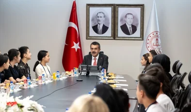 Milli Eğitim Bakanı Yusuf Tekin, 23 Nisan Ulusal Egemenlik ve Çocuk Bayramı’nda çocuklara çağrıda bulundu