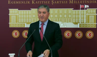 Murat Emir’den 1 Mayıs Açıklaması: “İçişleri Bakanı Saray’dan Aldığı Talimatlar Doğrultusunda Girişimlerimize Karşı İzin Vermemiştir”