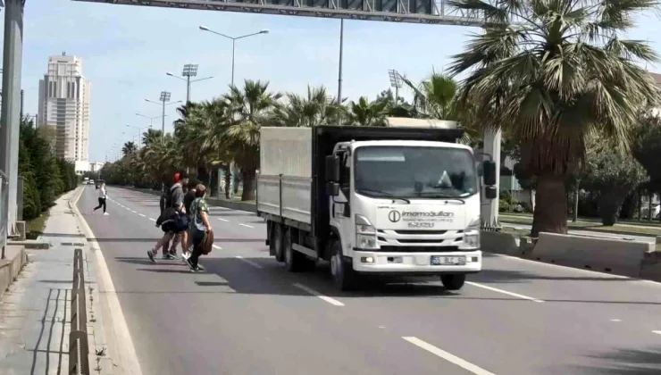 Samsun’da Yaya Geçidi Eksikliği Tehlike Saçıyor