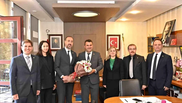 Süleymanpaşa Belediye Başkanı Volkan Nallar Tebrikleri Kabul Ediyor