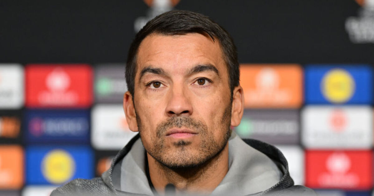 Van Bronckhorst’tan kaleci açıklaması