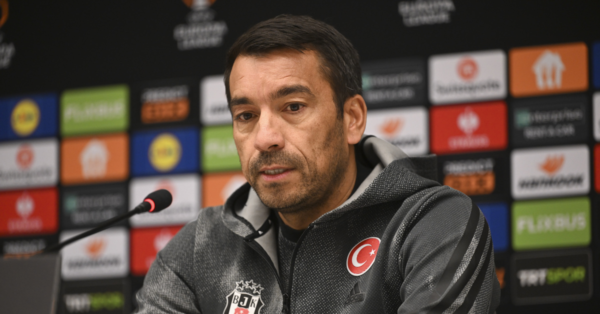 Beşiktaş yönetimi Bronckhorst için toplanıyor!