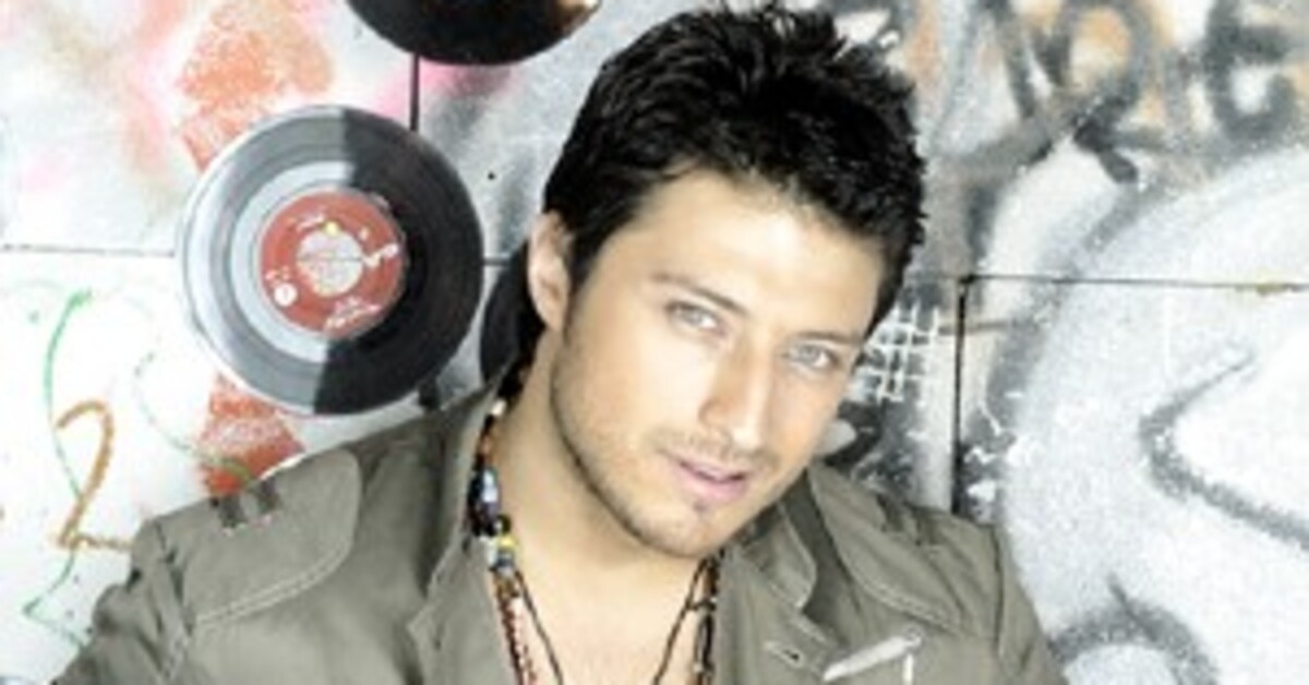 Popstar Selçuk: Sokakta yürüyemiyordum