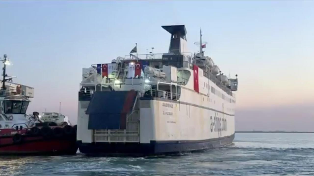 Türkiye’den insani yardımı Gazze’ye götüren 14. gemi yola çıktı