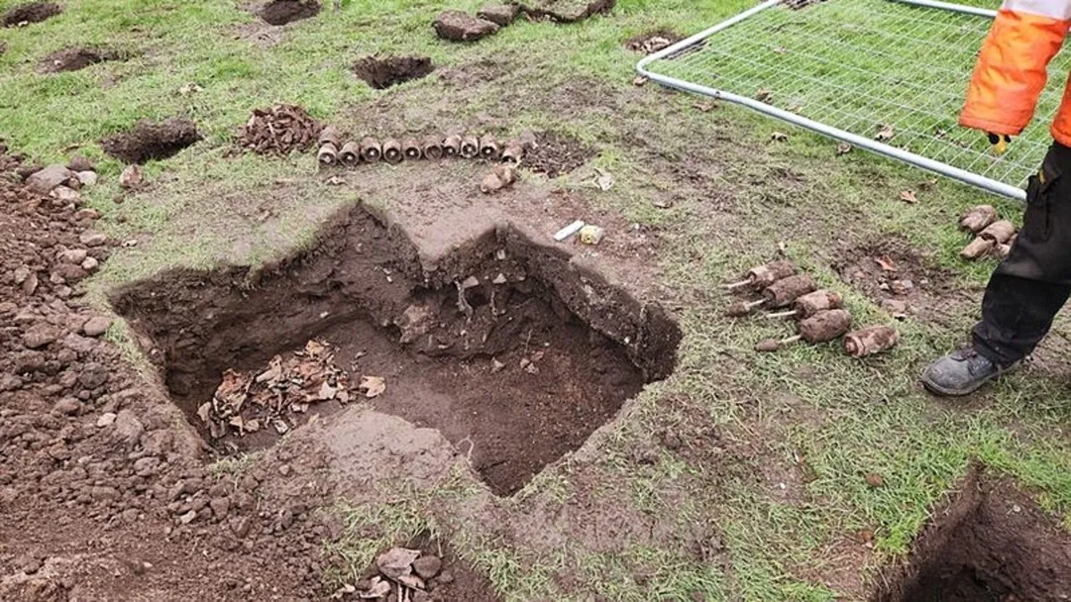 İngiltere’de şoke eden keşif: Çocuk parkında 176 adet bomba bulundu