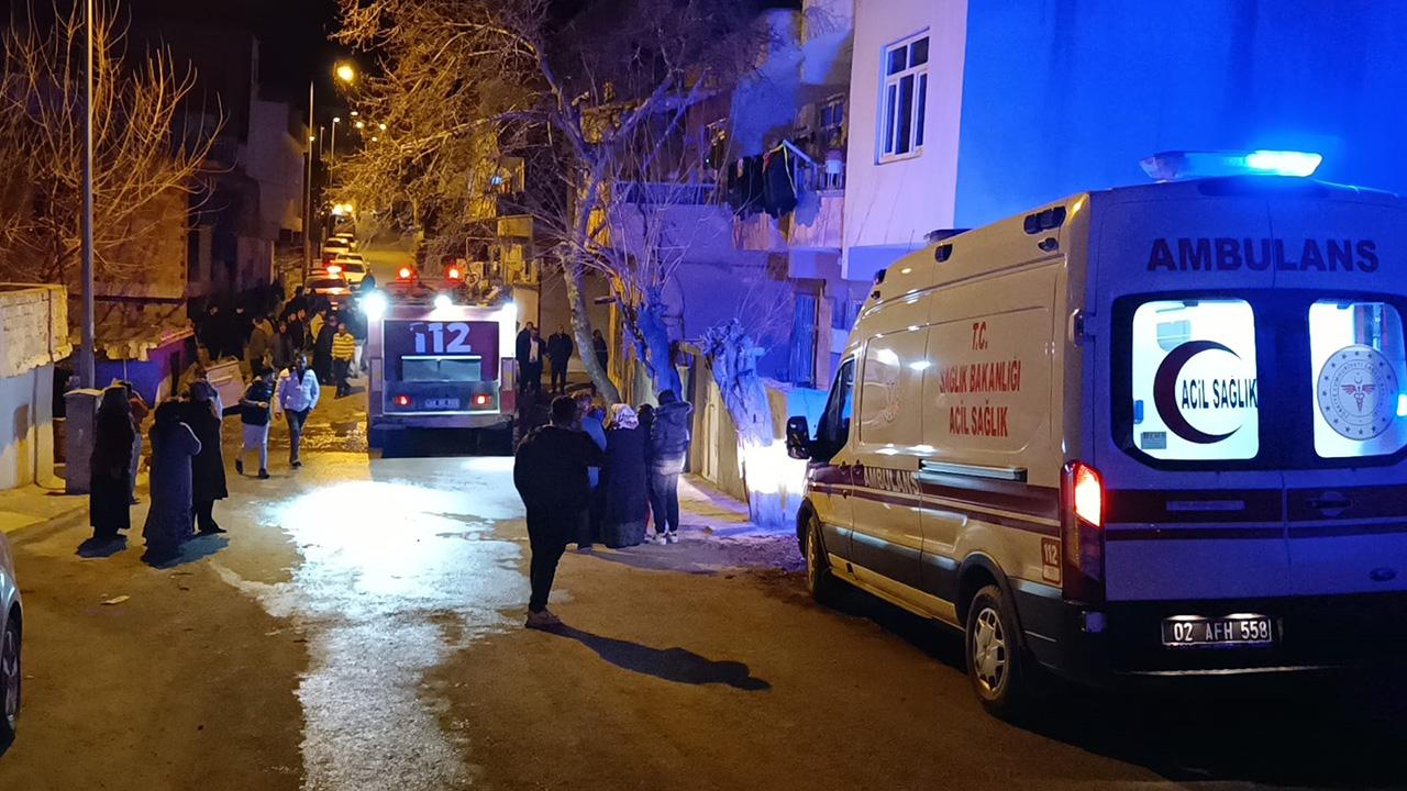 Adıyaman’da iki katlı binada yangın: 10 kişi hastanelik oldu