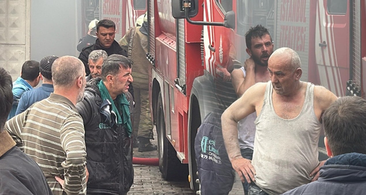 Kağıthane’de depo yangını: 4 işçi dumandan etkilendi