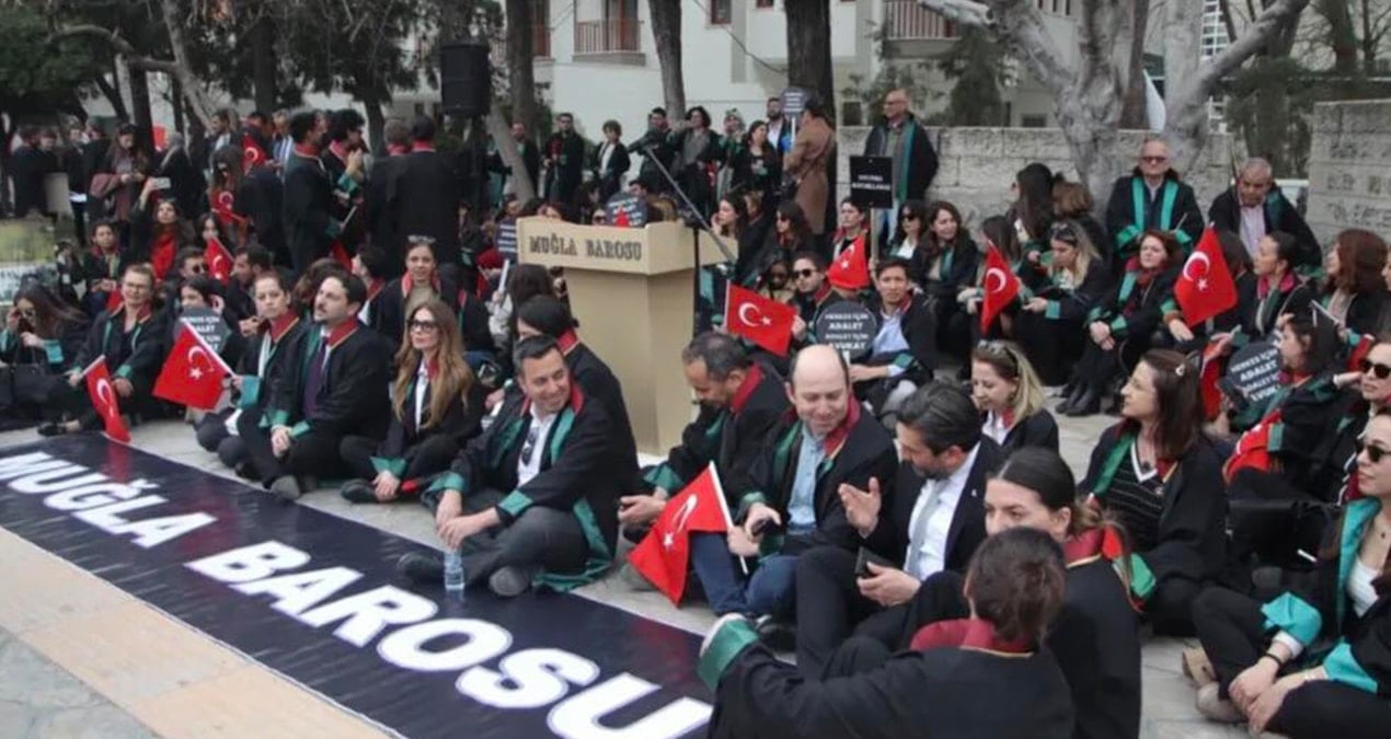 Muğlalı avukatlardan İstanbul Barosu’na destek