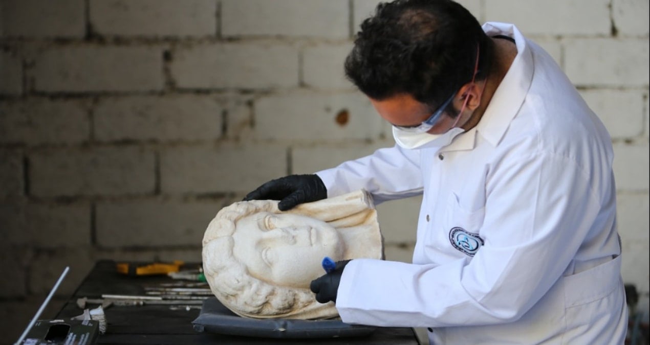 Tarihi eser cerrahı