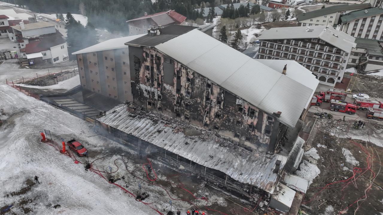 Uludağ’da otel yangınında hayatını kaybedenlerin sayısı 3 oldu