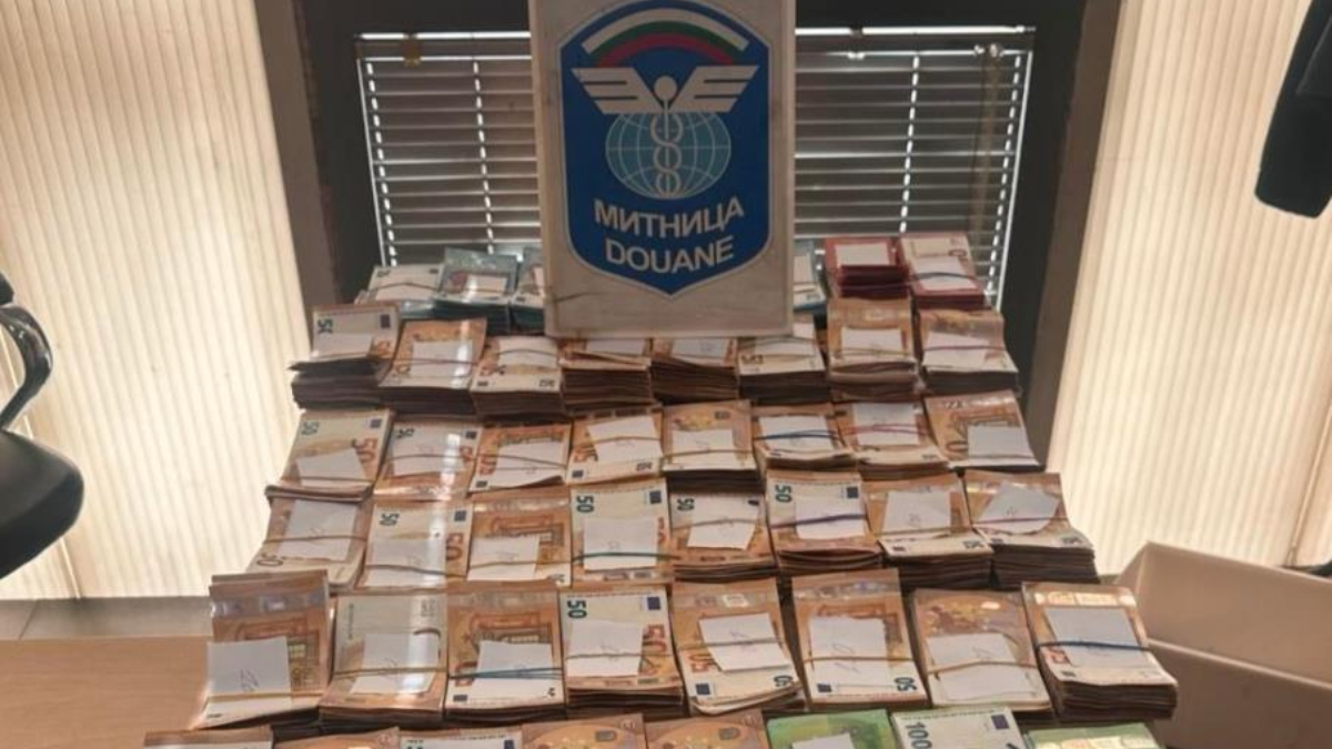 Edirne’de tıra gizlediği 61 bin euroyu Bulgar gümrüğü yakaladı